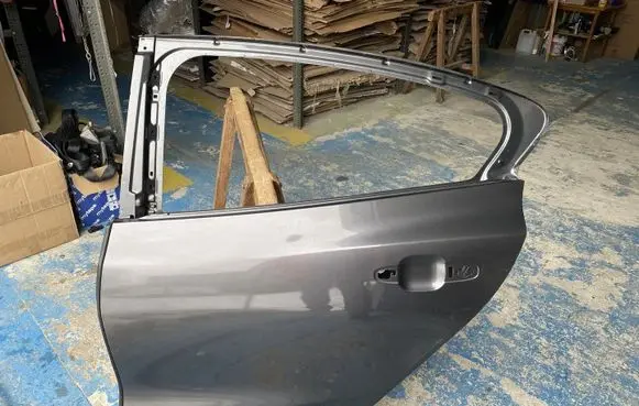 Ford Focus Front door JX7BA24721AF