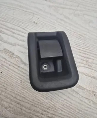 Volvo V70 Engine bonnet (hood) release handle 30779851 PA6GF15