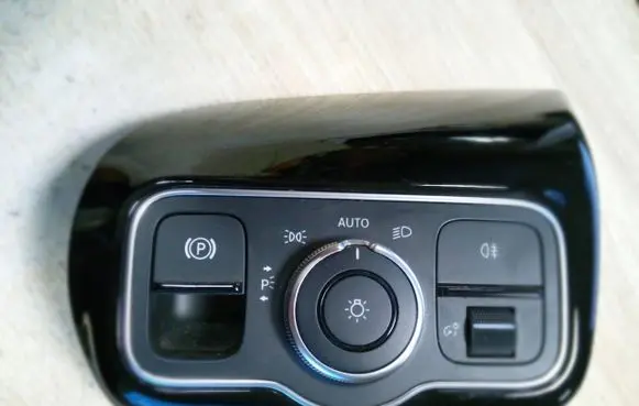 Mercedes-Benz B W247 Panel lighting control switch 2479052902 NE69660