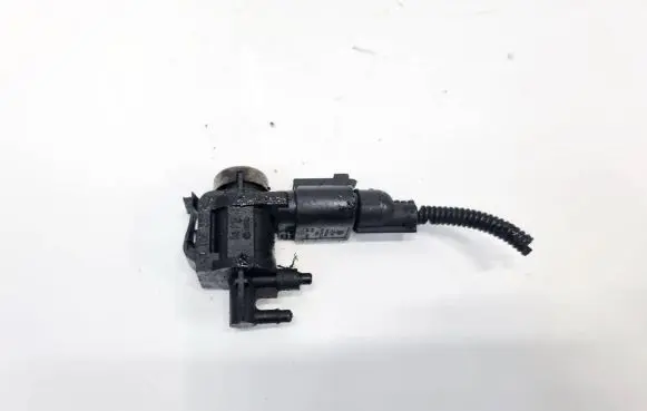 Audi A4 S4 B6 8E 8H Turbo solenoid valve 1J0906283C