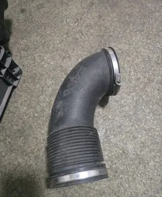 BMW 7 E65 E66 Air intake hose/pipe 7501202