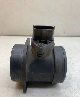 Volvo V70 Mass air flow meter 0280218088 8670115