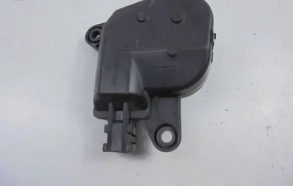 Chrysler Pacifica Air flap motor/actuator 04885465AAC