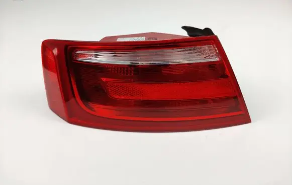 Audi A5 8T 8F Rear/tail lights 8T0945095F