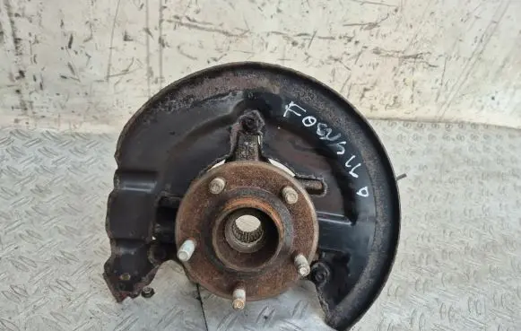 Ford Focus Front wheel hub AV613K170
