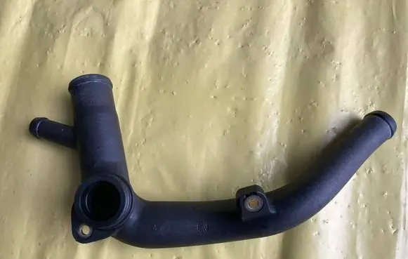 Mercedes-Benz A W169 Engine coolant pipe/hose A2662000052