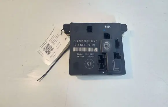 Mercedes-Benz CLS C219 Door control unit/module 2198200226