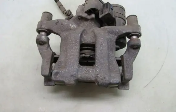 Mazda 3 Rear brake caliper BCKA26980A