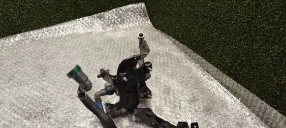 Opel Vivaro Vacuum valve 8201053374