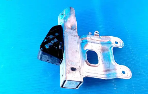 BMW 4 F32 F33 Radiator support slam panel bracket 5111728991004 728991004
