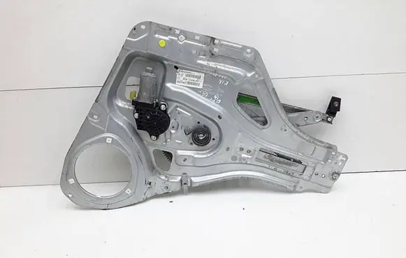 KIA Sportage Front window lifting mechanism without motor 824800Z000