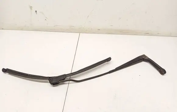 Volkswagen PASSAT B5 Front wiper blade arm 3b1955409