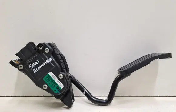Seat Alhambra (Mk1) Accelerator throttle pedal 7M3721603A YM219F836CB