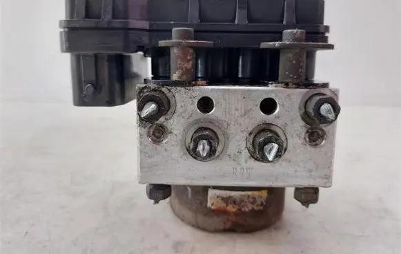 Mazda 323 ABS Pump B25F437A0