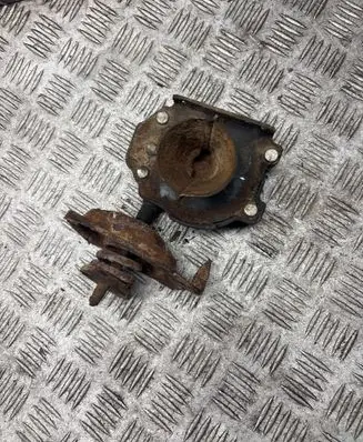 KIA Sorento Holder (bracket)