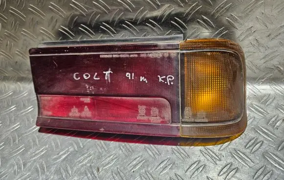 Mitsubishi Colt Rear/tail lights 0438557 0438557R