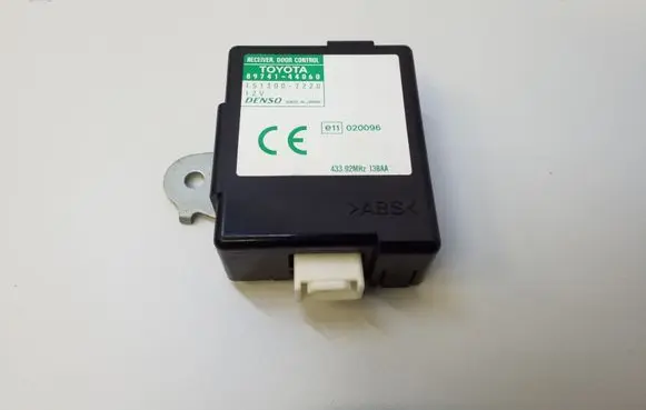 Toyota Avensis Verso Door central lock control unit/module 8974144060 1513007220 020092