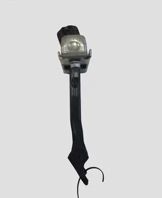 Opel Ampera Rear door check strap stopper