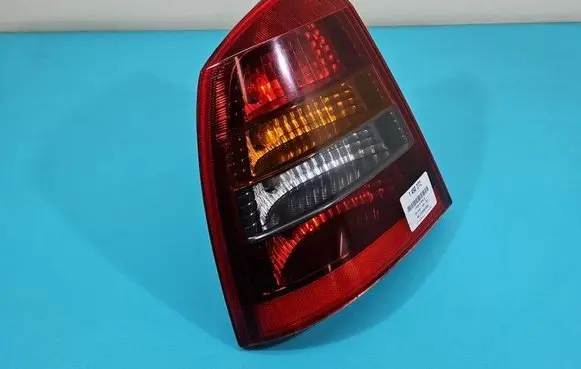 Rear/tail lights