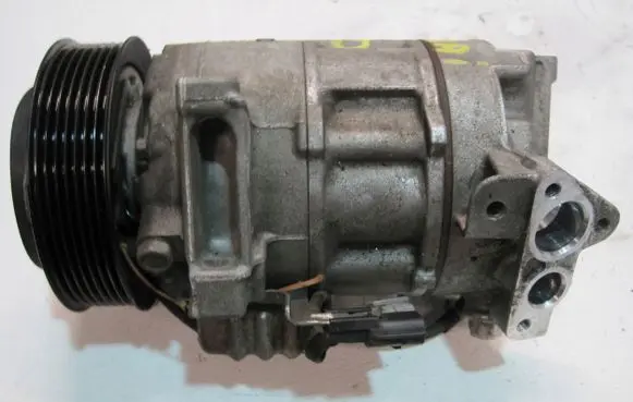 Nissan Qashqai Air conditioning (A/C) compressor (pump) 926004EB1A