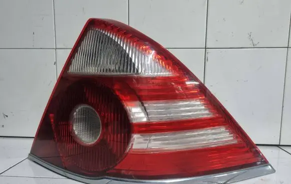 Ford Mondeo Mk III Rear/tail lights 6S7113404A 3S7113404A