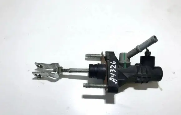 Clutch master cylinder