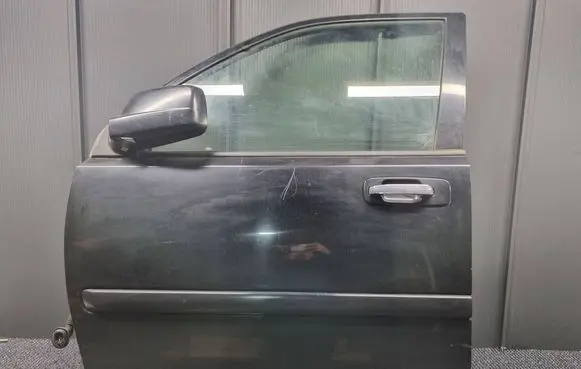 Nissan X-Trail T30 Front door
