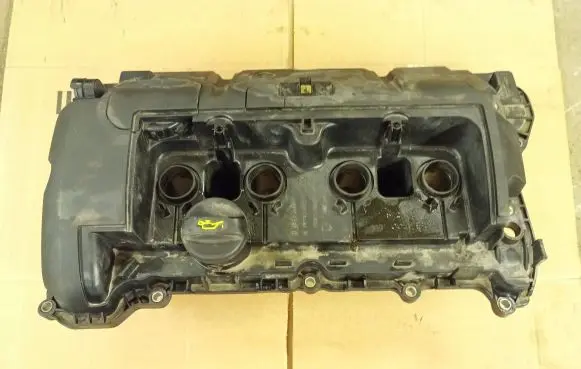 Citroen C4 I Rocker cam cover m03017b150 m03017b180