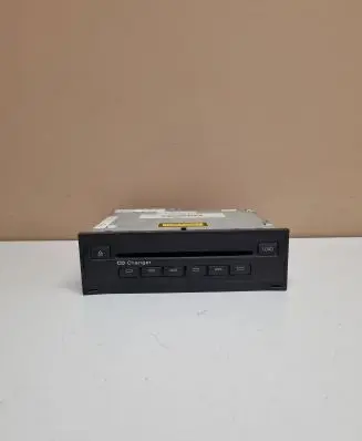 Audi A4 S4 B7 8E 8H CD/DVD changer 4E0035111A 4E0910111E
