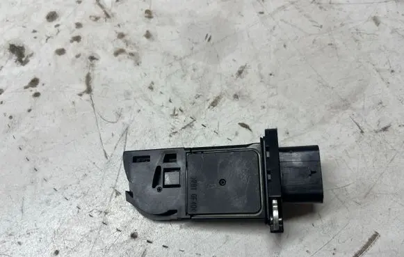 BMW 5 F10 F11 Mass air flow meter 7804150