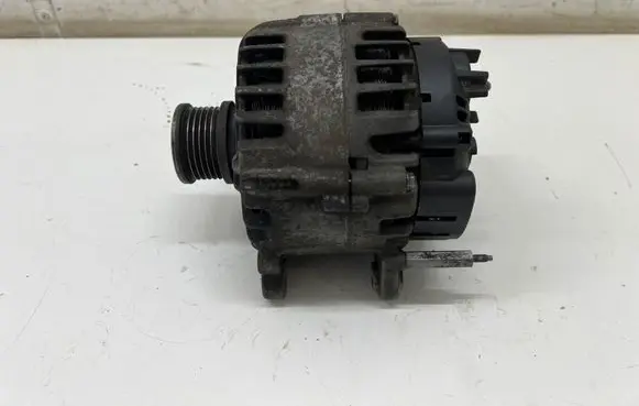 Volkswagen Transporter - Caravelle T6 Generator/alternator 