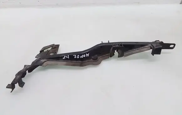 Ford Mondeo MK IV Fender mounting bracket 7S71A02477A