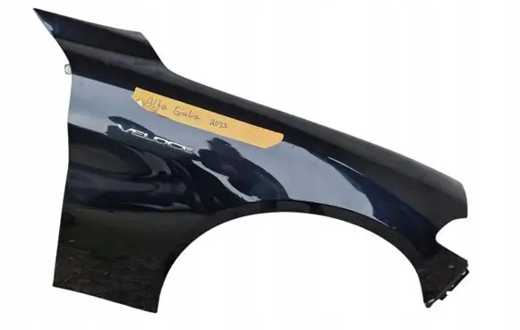 Alfa Romeo Giulia Fender