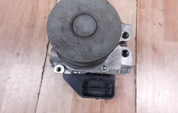 Mazda 6 ABS Pump GHR1437A0 1338005670