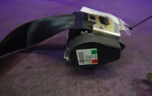 Audi A4 S4 B7 8E 8H Front seatbelt 602879000