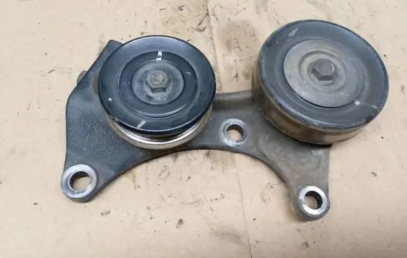 Toyota Corolla E120 E130 Air conditioning tensioner 1462504831