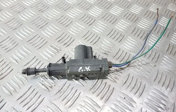 Audi 100 200 5000 C3 Central locking motor DLA2B