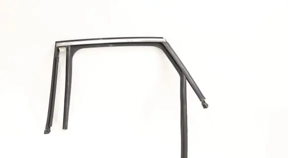 Opel Crossland X Rubber seal tailgate window/glass 39125418