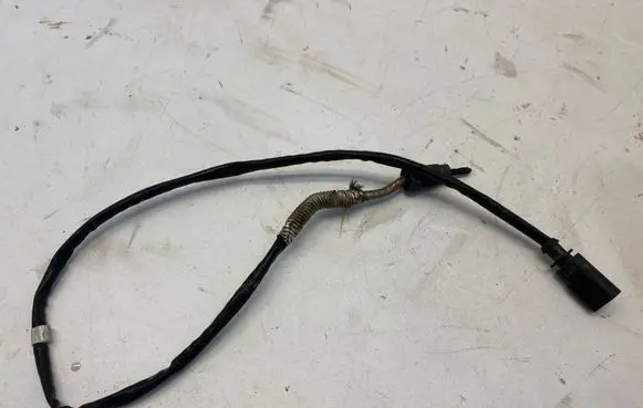 Volkswagen Jetta VI Exhaust gas temperature sensor 03L906088EC