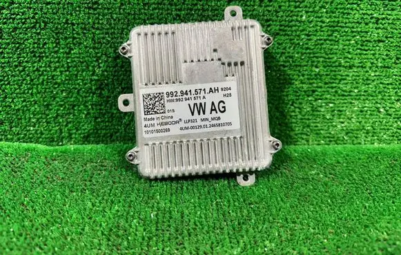 Volkswagen Golf VIII LED ballast control module 992941571AH