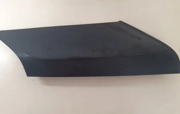 (D)pillar trim (top)