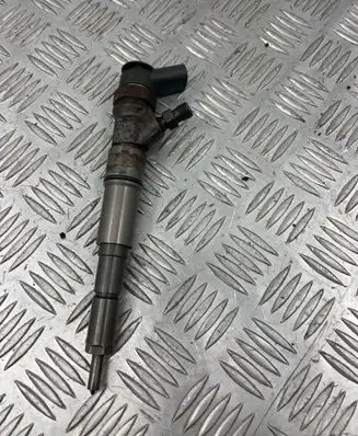 BMW 5 E60 E61 Fuel injector 0445110