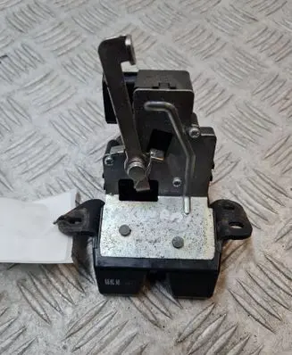 Hyundai i20 (PB PBT) Loading door lock 