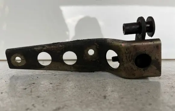 Muffler mount bracket/holder