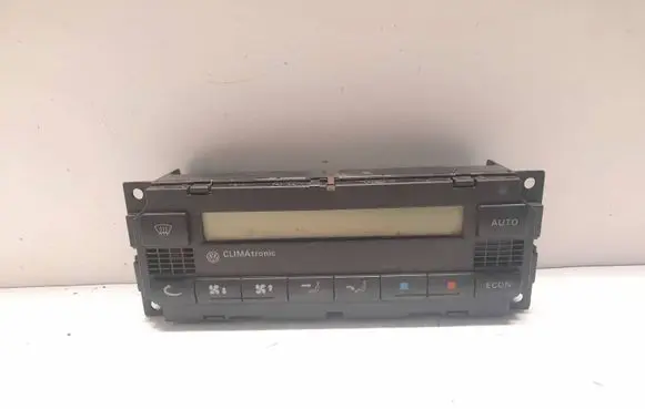Volkswagen Golf IV Climate control unit