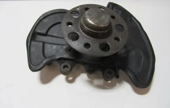 Mercedes-Benz C AMG W204 Front wheel hub spindle knuckle 20402