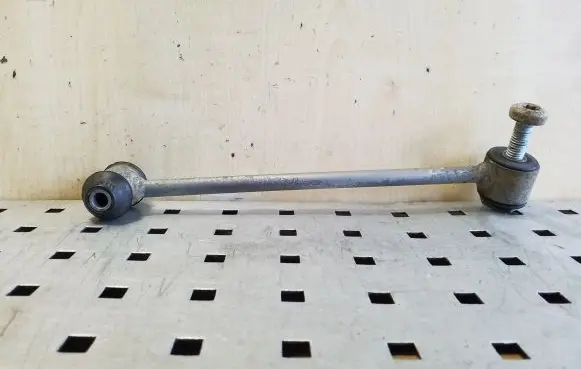 Rear anti-roll bar/stabilizer link