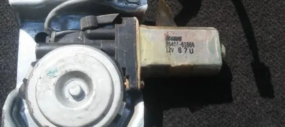 Mazda 323 F Rear door window regulator motor 3640161866