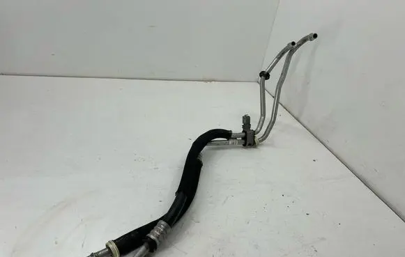 Chrysler Pacifica Air conditioning (A/C) pipe/hose P68217330AA 68217330AA