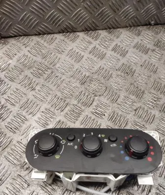 Opel Vivaro Climate control unit 30080060
